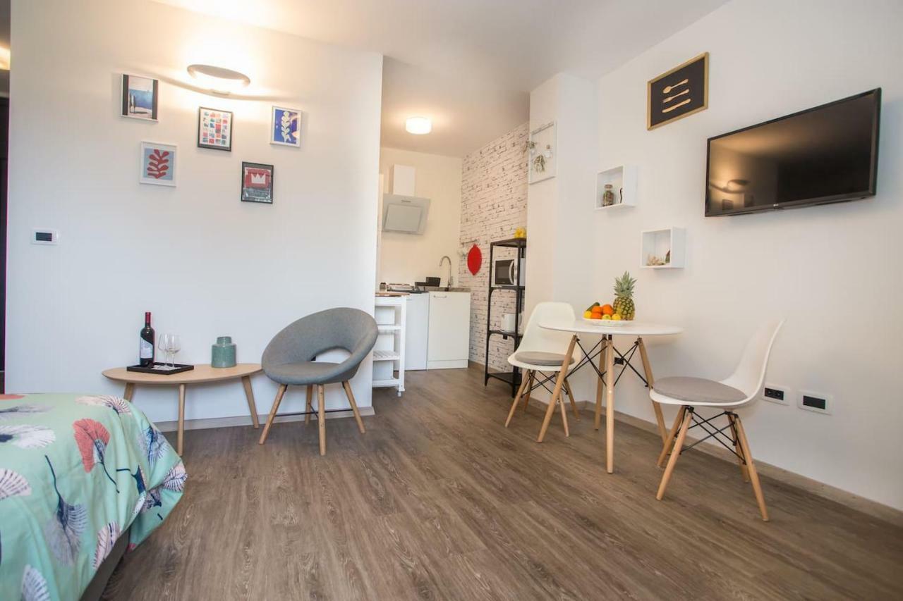 Caprice Studio Apartment Poreč Zewnętrze zdjęcie